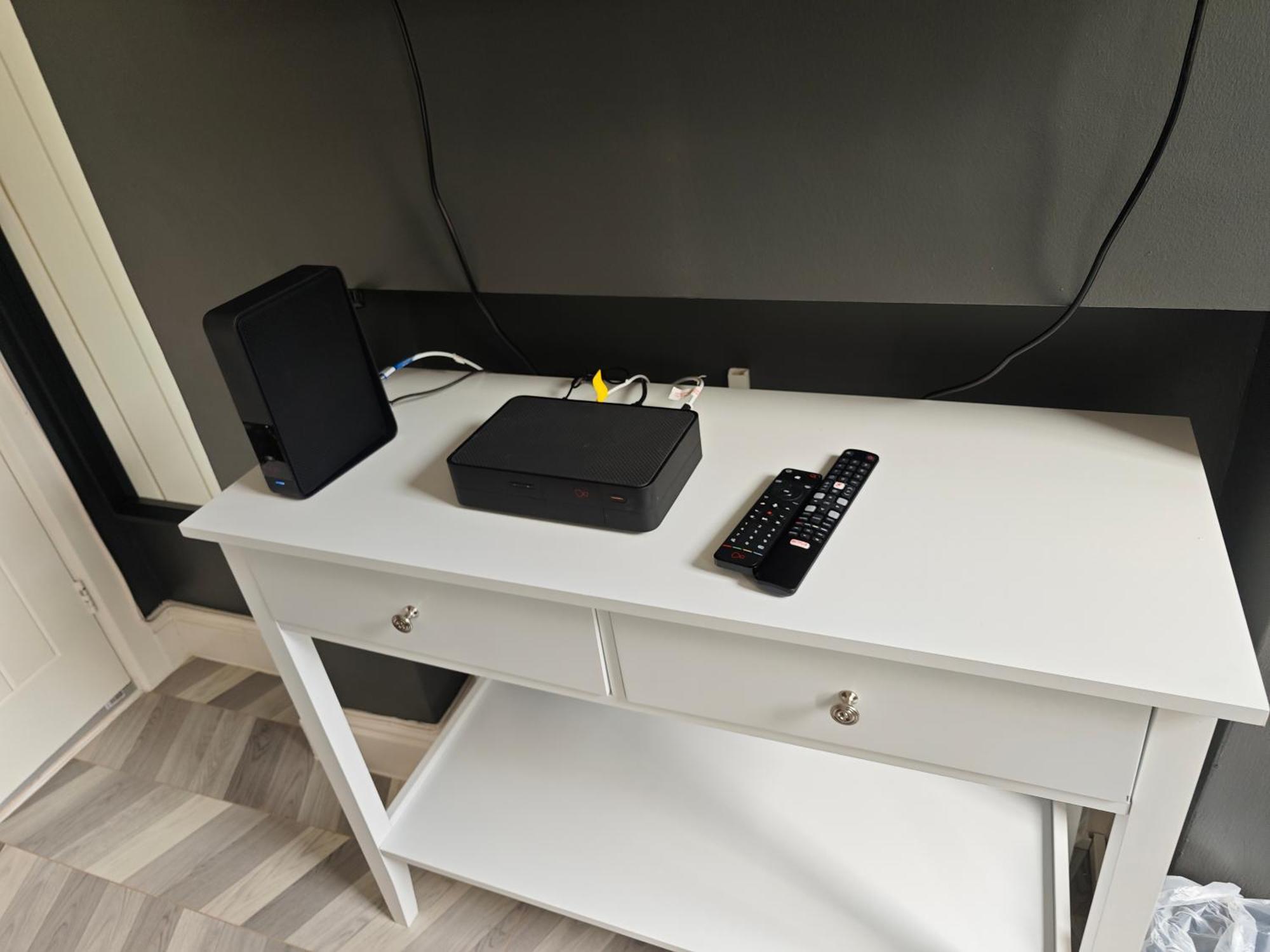 2 Bedroom 2 Bathroom Apartment In Old St - Shoreditch - Zone 1 Londen Buitenkant foto