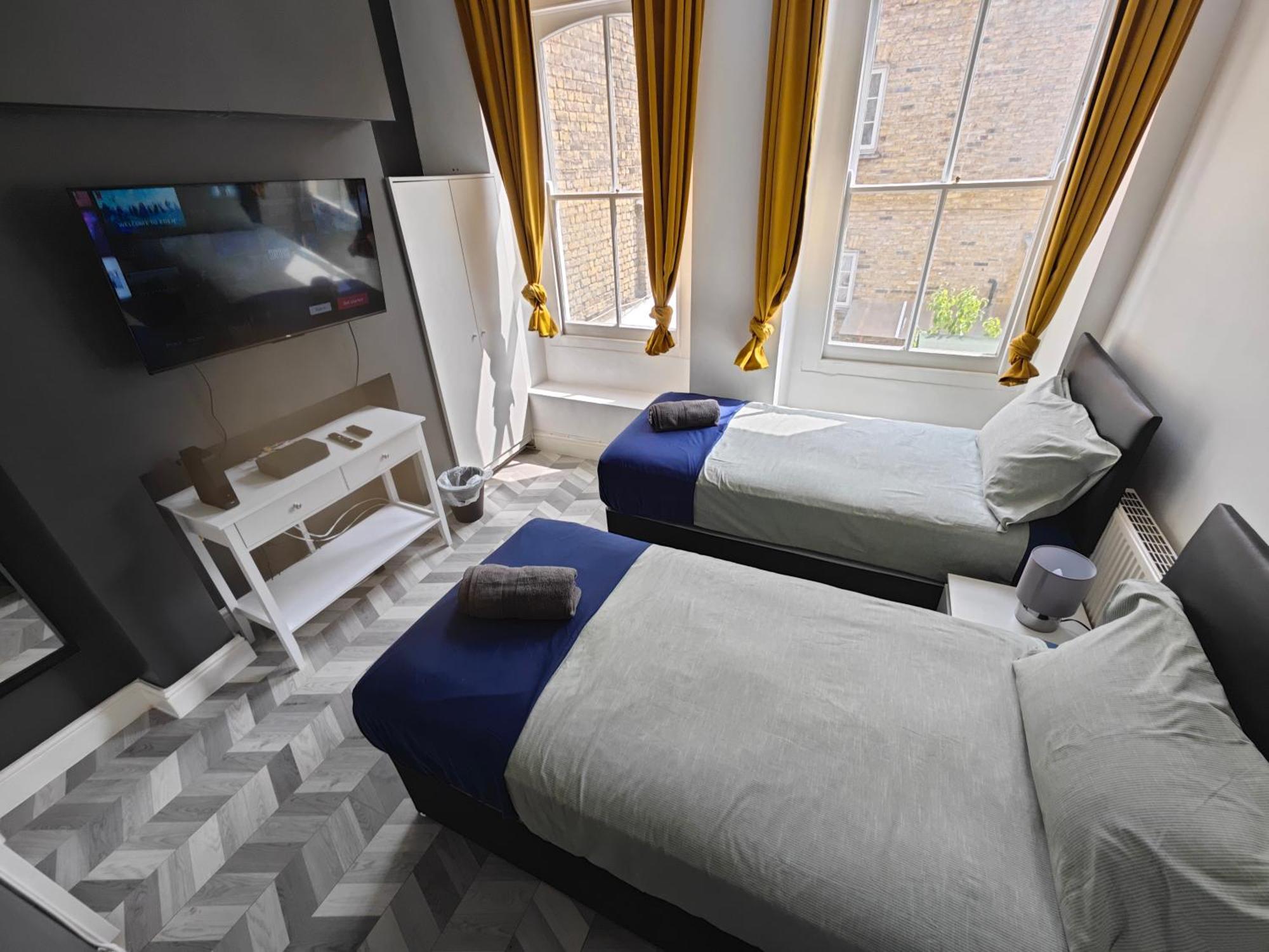2 Bedroom 2 Bathroom Apartment In Old St - Shoreditch - Zone 1 Londen Buitenkant foto
