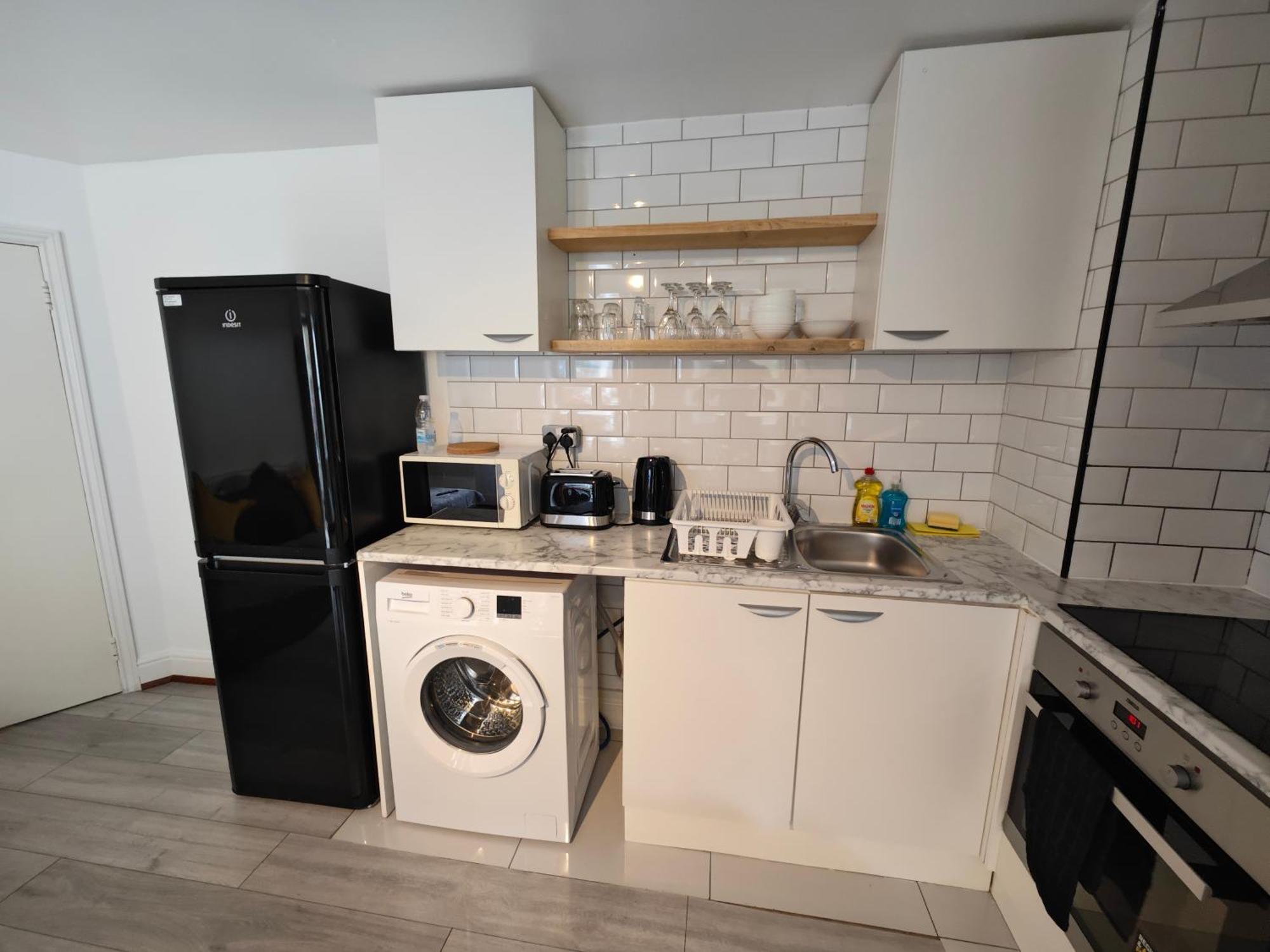 2 Bedroom 2 Bathroom Apartment In Old St - Shoreditch - Zone 1 Londen Buitenkant foto